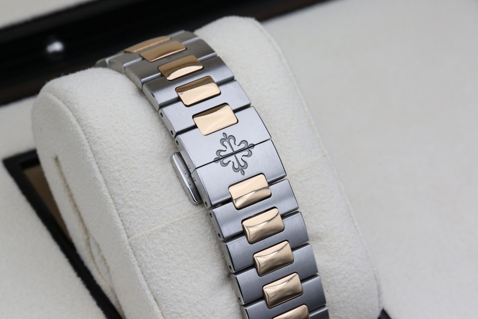 Patek Philippe Nautilus 5980/1AR-001 Image 3